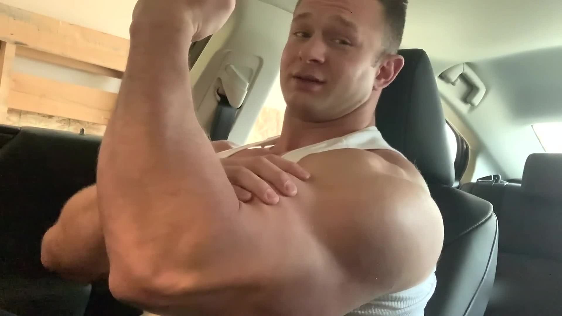 Uber Joey *WITH AUDIO* - MyMusclevideo.com