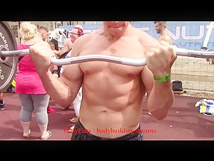 @bodybuilding.dreams - OnlyFans - hot studs pump n flex biceps