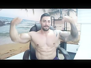 Extremely Hot Muscle BodyBuilder Posing Naked