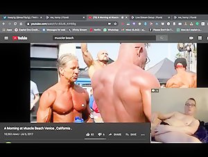 screen record muscle beach plus me jacking off