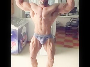 hot arab bodybuilder bulge