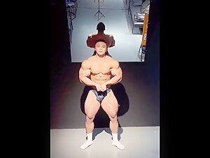 Baby Face Chinese Bodybuilder Posing Session