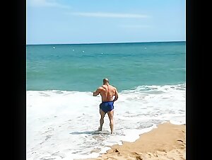 bulk daddy at the beach