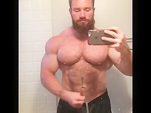 muscle bear
