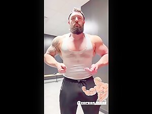 Gay Bodybuilder Carson Flexing