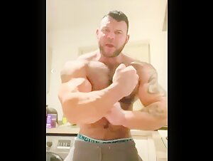 Irish or Scottish muscle bear compilation