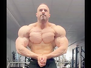 Dennis Reinhold