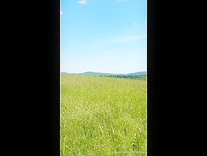 Jeidvine naked outdoor
