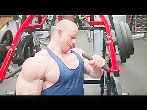 MUSCLE MUTANT