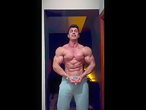IFBB PRO Fahri Güneş