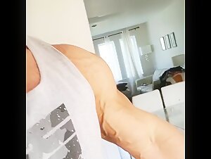 Thumb 9