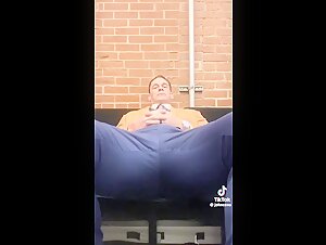 Thumb 9