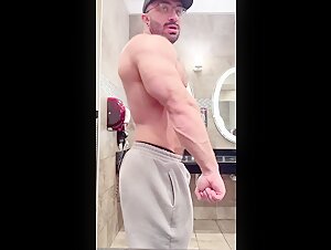 Thumb 8