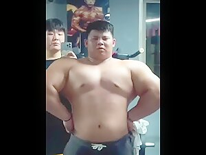 🔥Asian HULK!💪 beefymuscle.com