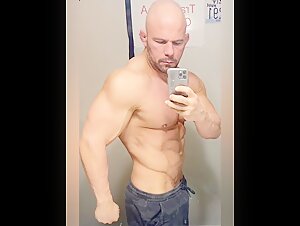Masturbate to bodybuilder John Ott