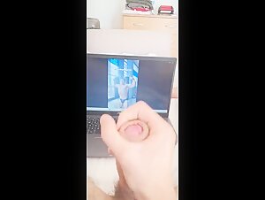 Jerking off to Geldi Zhara