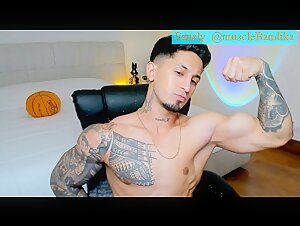 Brody's insane biceps - more @muscleBandika