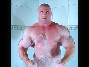 Monster Muscle Mike