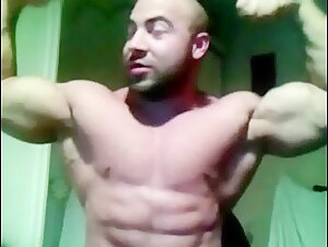Benny Prinz nude muscle cam