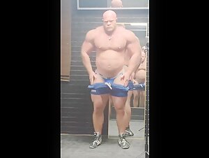 🔥Naked flex!💪 beefymuscle.com