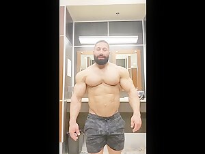 Ripped and Vascular Hossein Kalate