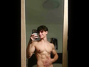 FLEX IN THE MIRROR