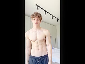 FLEX MUSCLE STUD