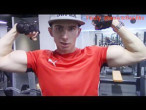 hot young muscle stallions worshiped @muscleBandika
