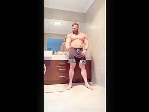 Pro IFBB Australia Super Butt BB Nath Wyld Naked Pose Before the Contest 1