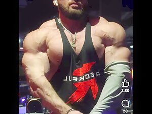 Hot BB Posing